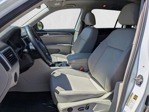 Used 2019 Volkswagen Atlas SE w/ Panoramic Sunroof Package AWD/4WD image 16