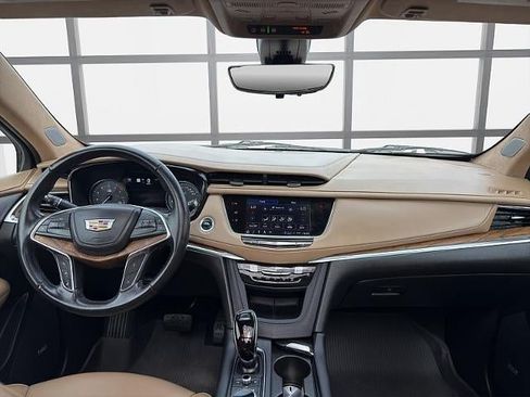 Used 2021 Cadillac XT5 Premium Luxury w/ Platinum Package AWD/4WD image 17