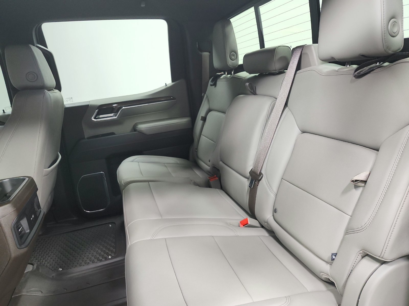 Used 2024 Chevrolet Silverado 1500 RST AWD/4WD image 38