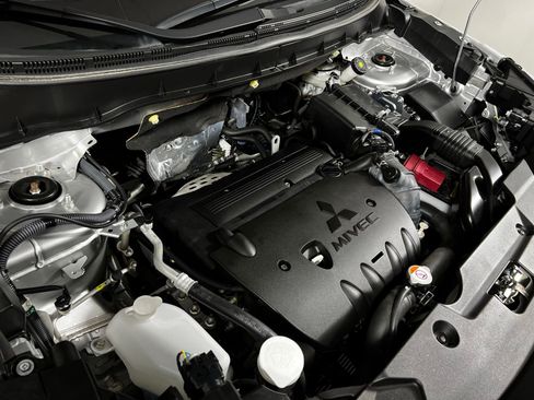 Used 2024 Mitsubishi Outlander Sport ES image 10