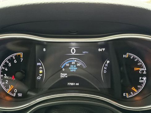 Used 2021 Jeep Grand Cherokee Laredo X image 25