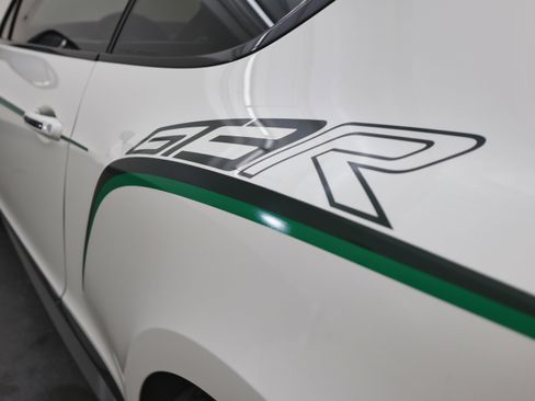 Used 2015 Bentley Continental GT3-R image 51