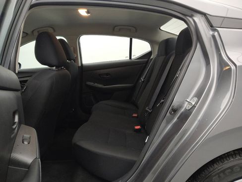 Used 2025 Nissan Sentra S image 18