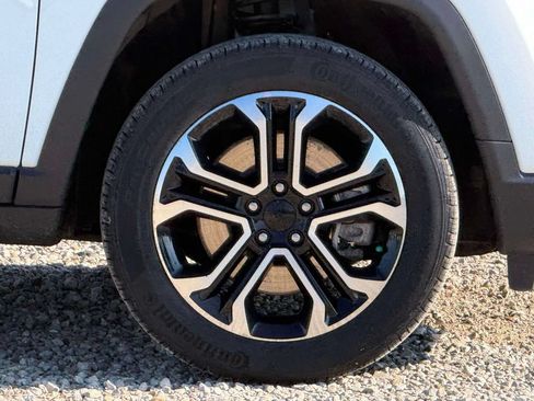 Used 2023 Jeep Compass Limited AWD/4WD image 6