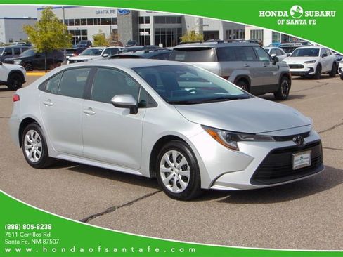 Used 2024 Toyota Corolla LE FWD image 1