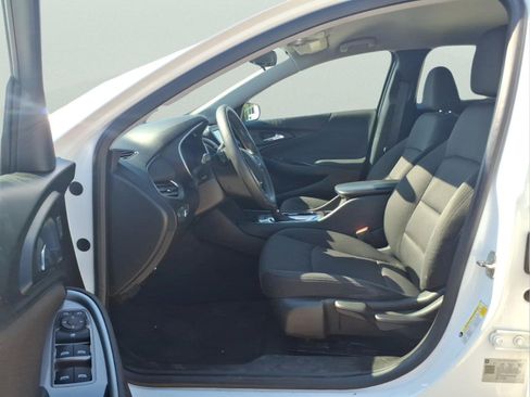 Used 2018 Chevrolet Malibu LS FWD image 17