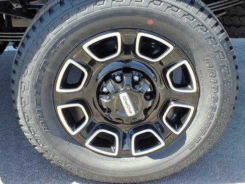 New 2026 Ford F250 Platinum AWD/4WD image 5