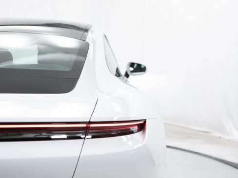 Certified 2025 Porsche Taycan image 37