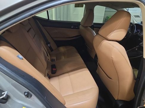 Used 2015 Lexus IS 250 AWD image 12