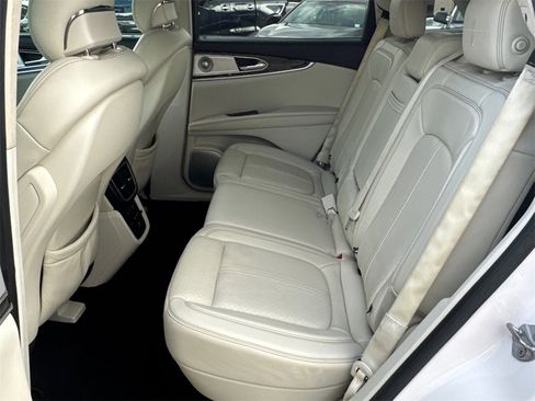 Used 2018 Lincoln MKX Black Label w/ Driver Assistance Package image 21