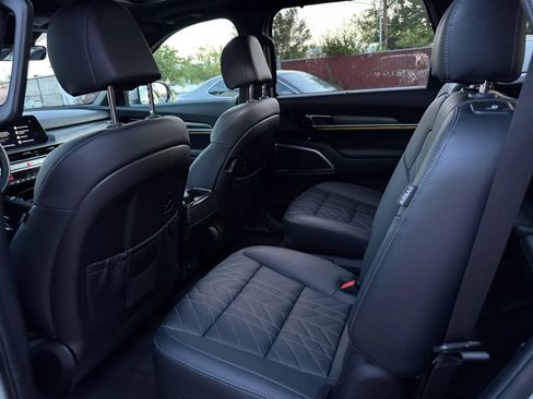 Used 2025 Kia Telluride SX X-Line AWD/4WD image 13