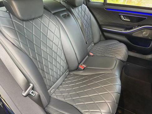 Used 2021 Mercedes-Benz S 580 4MATIC Sedan w/ AMG Line image 28