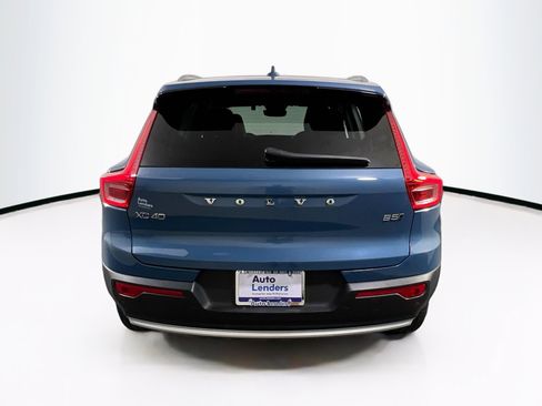Used 2023 Volvo XC40 B5 Core w/ Convenience Package AWD/4WD image 6