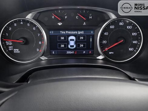 Used 2025 Chevrolet Blazer LT AWD/4WD image 9