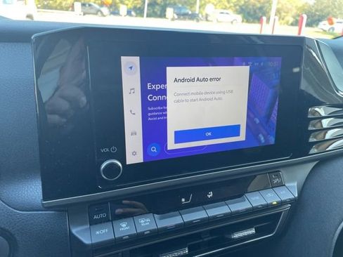 Used 2025 Toyota Camry LE image 25