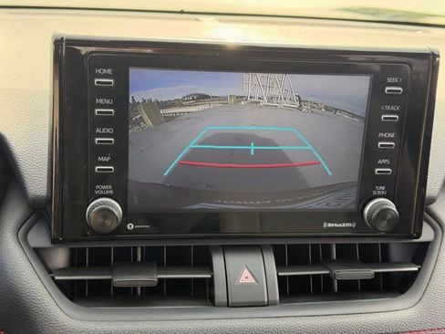 Used 2022 Toyota RAV4 SE w/ Weather & Moonroof Package image 25