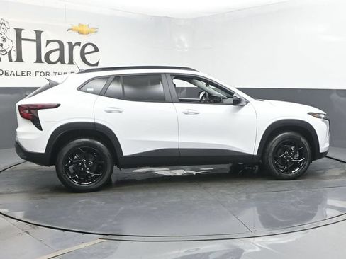 New 2026 Chevrolet Trax LT w/ Driver Confidence Package FWD image 15