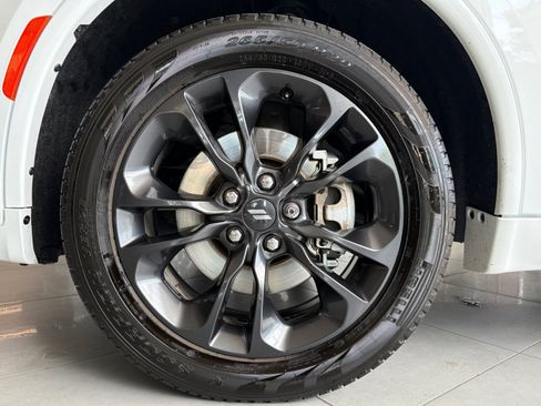 Used 2023 Dodge Durango GT AWD/4WD image 11