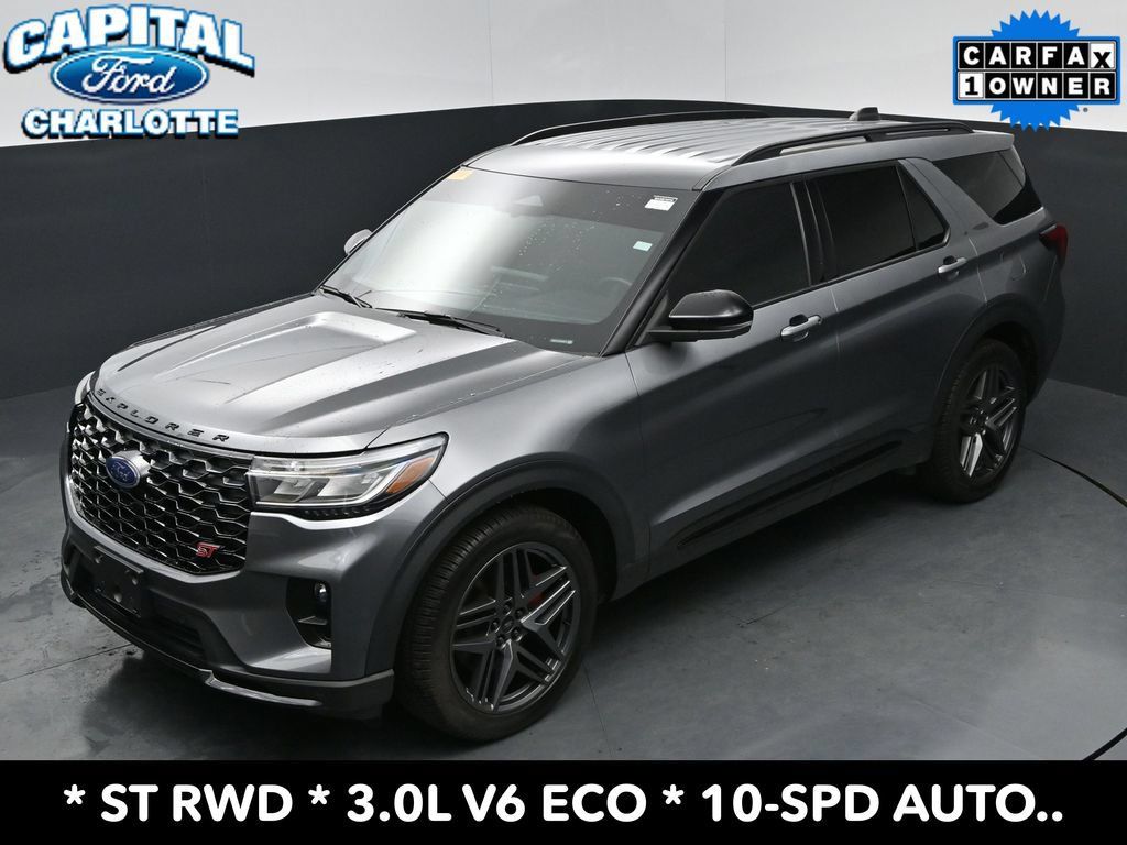 Used 2025 Ford Explorer ST RWD image 31
