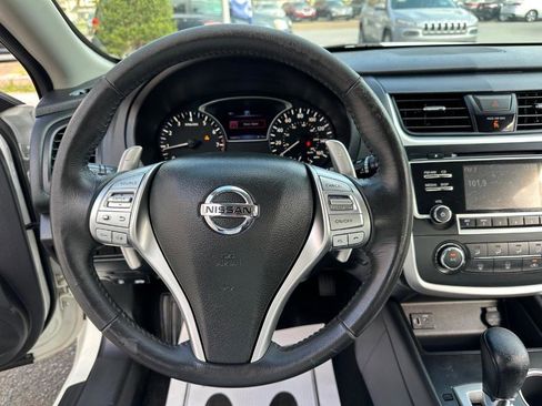 Used 2017 Nissan Altima 2.5 SR image 23
