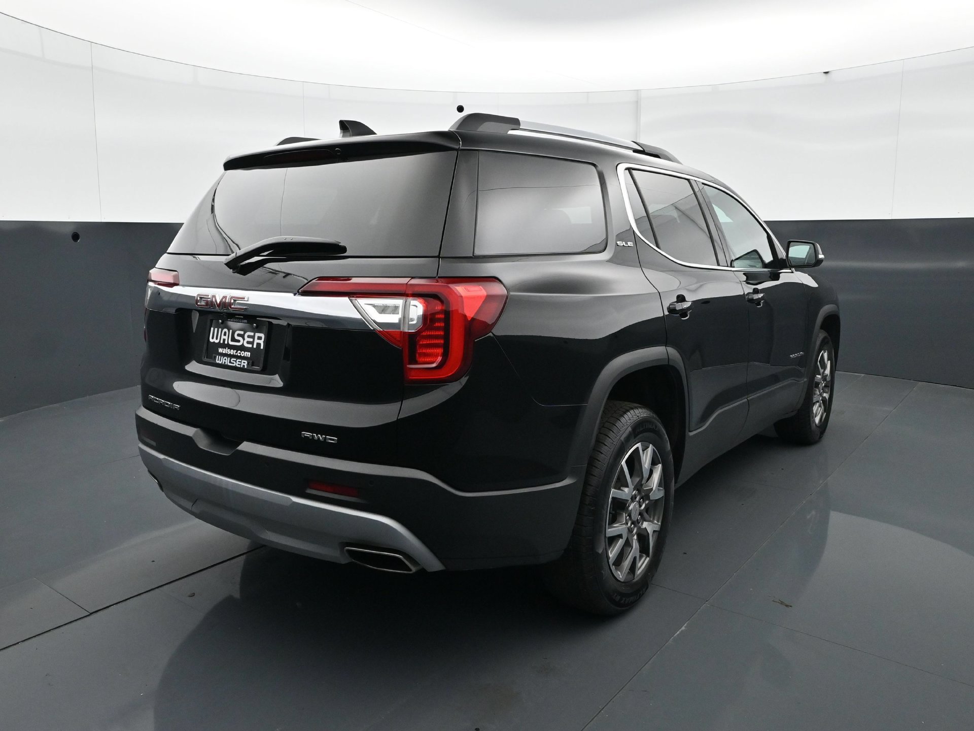 Used 2023 GMC Acadia SLE w/ Driver Convenience Package AWD/4WD image 6