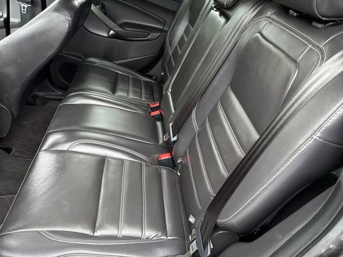 Used 2018 Ford Escape Titanium w/ Ford Safe & Smart Package AWD/4WD image 10
