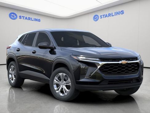 New 2026 Chevrolet Trax LS FWD image 6