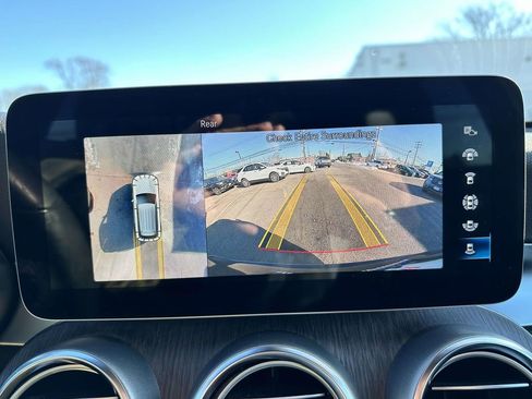Used 2020 Mercedes-Benz GLC 300 4MATIC w/ Parking Assistance Package image 23