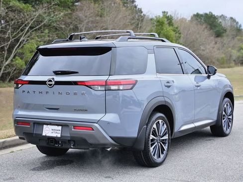 New 2026 Nissan Pathfinder Platinum image 4