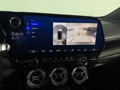 Used 2024 Chevrolet Blazer EV LT AWD/4WD image 20