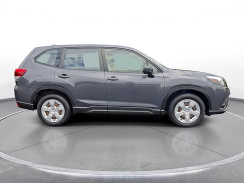 Used 2023 Subaru Forester AWD/4WD image 9
