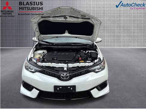 Used 2018 Toyota Corolla iM w/ All-Weather Mat Package FWD image 43