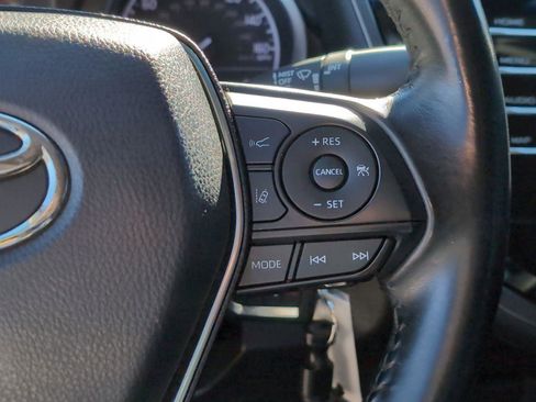 Used 2020 Toyota Camry SE image 20