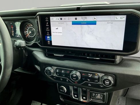 Used 2024 Jeep Wrangler Sport AWD/4WD image 7