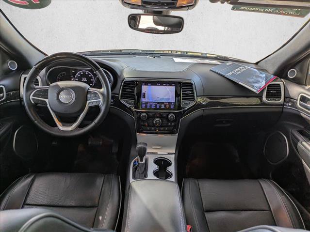 Used 2019 Jeep Grand Cherokee Overland w/ Interior Metal Package RWD image 18