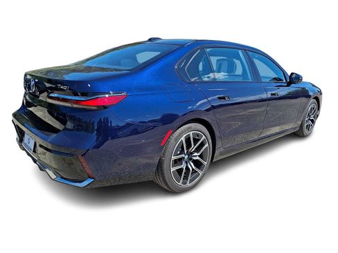 Used 2024 BMW 740i xDrive w/ Executive Package AWD/4WD image 6
