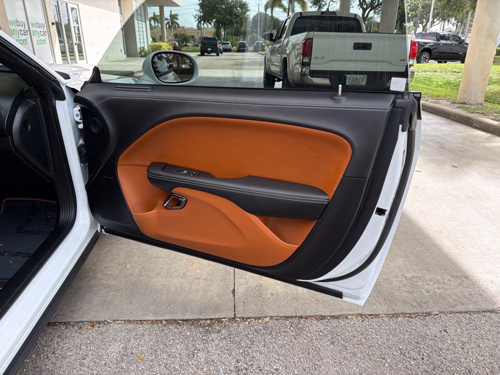 Used 2023 Dodge Challenger SRT Hellcat RWD image 40
