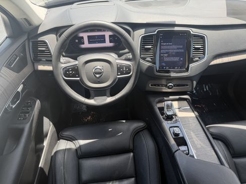 Certified 2023 Volvo XC90 B6 Ultimate w/ Protection Package Premier AWD/4WD image 12