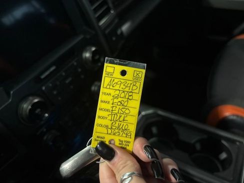 Used 2018 Ford F150 Raptor w/ Equipment Group 802A Luxury image 32