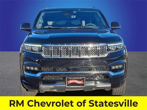 Used 2022 Jeep Grand Wagoneer Series II w/ Premium Group II image 2