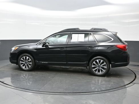 Used 2017 Subaru Outback 2.5i Limited image 3