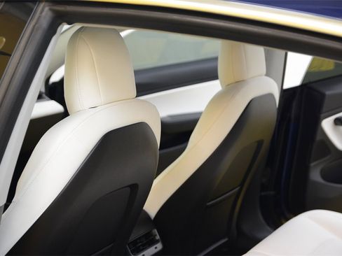 Used 2018 Tesla Model 3 Long Range image 27