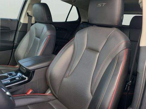 Used 2023 Buick Envision Essence w/ Sport Touring Package image 24