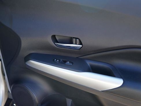 Used 2020 Nissan Kicks SR w/ SR Premium Package image 60