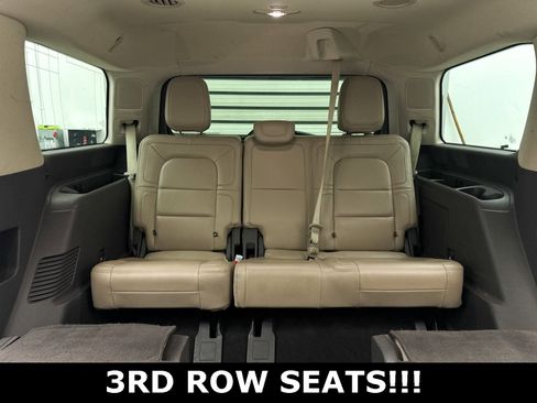 Used 2022 Lincoln Navigator Reserve image 13