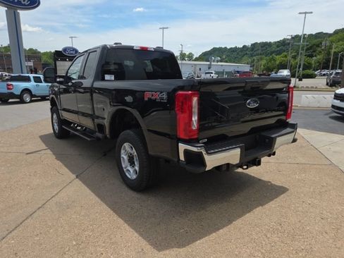 New 2026 Ford F350 XLT w/ FX4 Off-Road Package AWD/4WD image 5