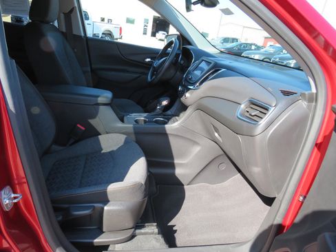 Used 2022 Chevrolet Equinox LT image 12