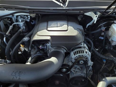 Used 2013 Chevrolet Avalanche LTZ image 34