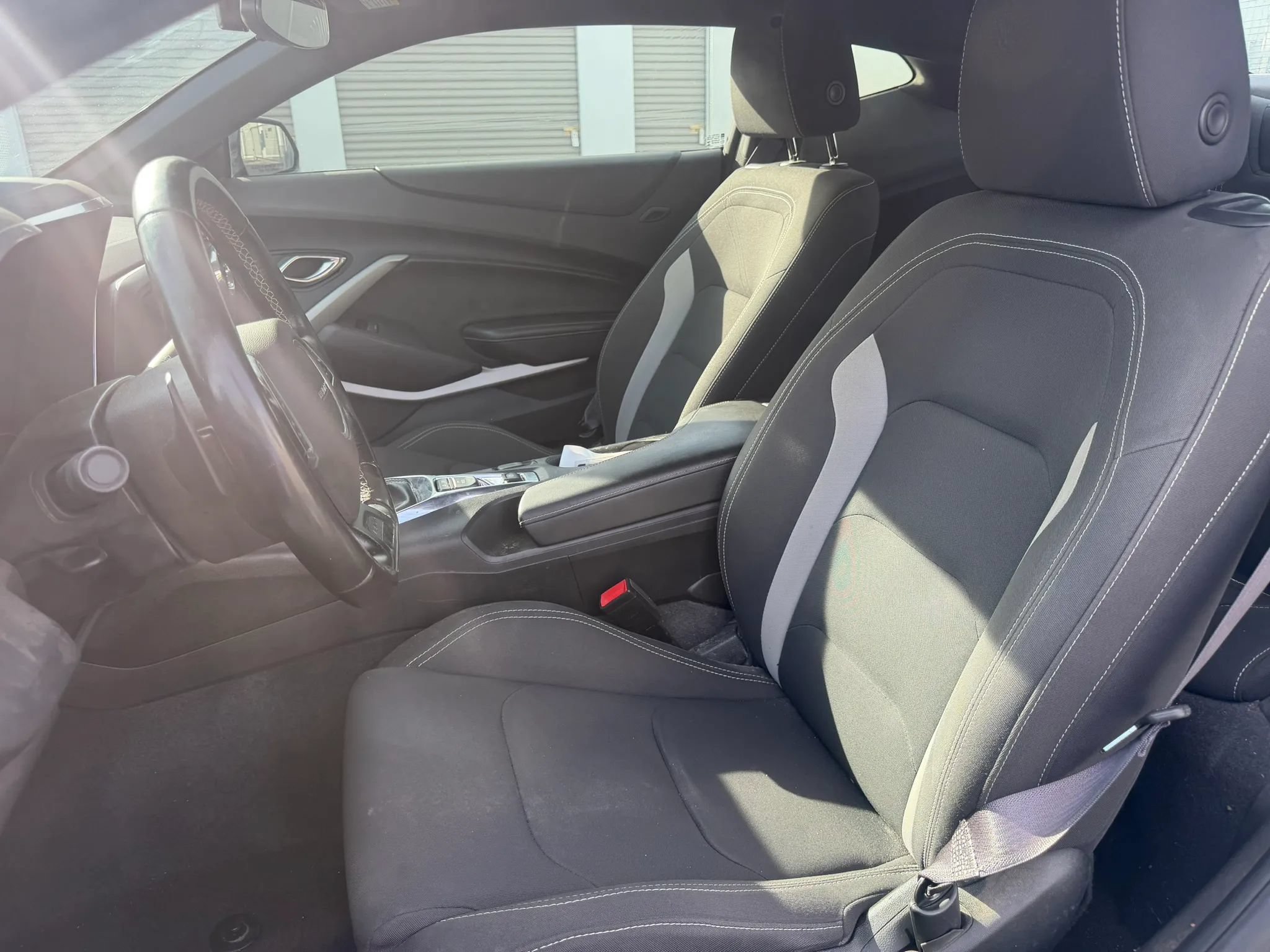 Used 2017 Chevrolet Camaro LT RWD image 7
