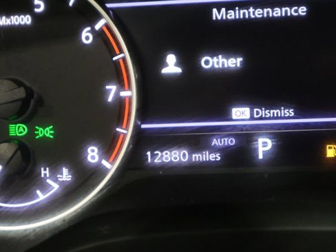 Used 2025 Nissan Rogue SV w/ SV Premium Package AWD/4WD image 40